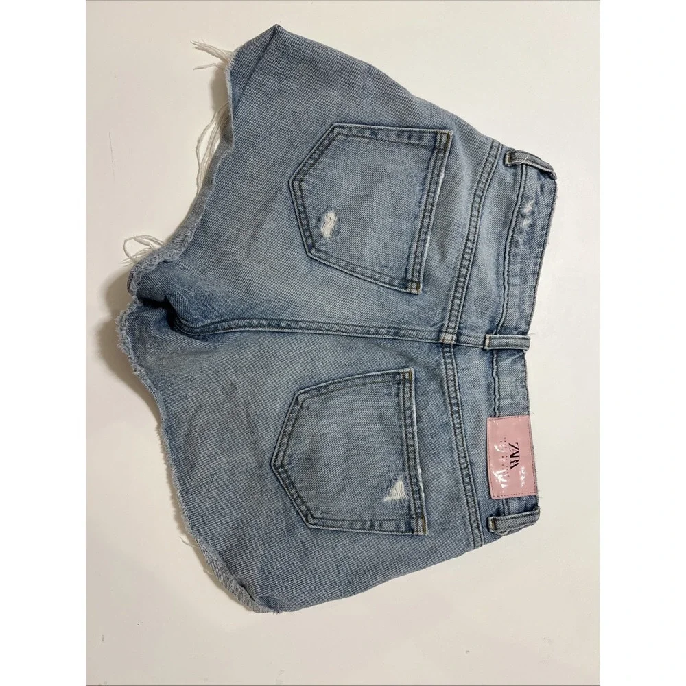 Size‎ 2 - ZARA Women's High Waist Ripped Denim Shorts